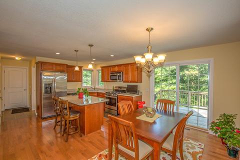 14 Dianna Dr, Springfield, MA 01104 photo 11