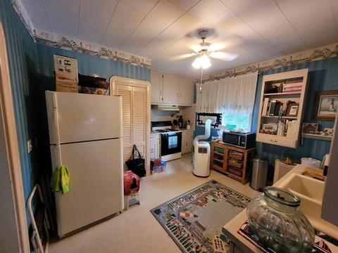 580 Weetamoe St, Fall River, MA 02720 photo 11