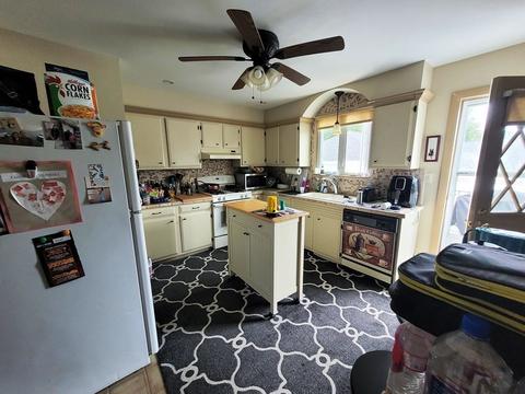 580 Weetamoe St, Fall River, MA 02720 photo 4