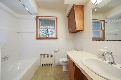 306 W Main Rd, Little Compton, RI 02837 photo 5