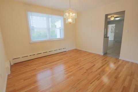 81 Coolidge, Fall River, MA 02720 photo 6