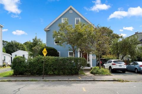 30 Bartlett St, Beverly, MA 01915 photo 2
