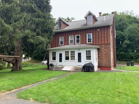 31 Williams St, Ware, MA 01082 photo 3