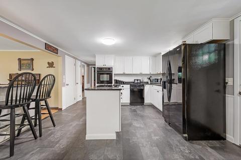 20 Nancy Dr, Webster, MA 01570 photo 9