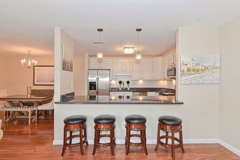 4700 N Main St #6J, Fall River, MA 02720 photo 9