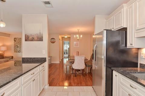 4700 N Main St #6J, Fall River, MA 02720 photo 11