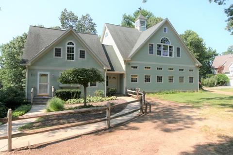 129 River St, Middleton, MA 01949 photo 2
