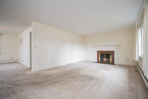 80 Harrow Rd, Springfield, MA 01118 photo 8