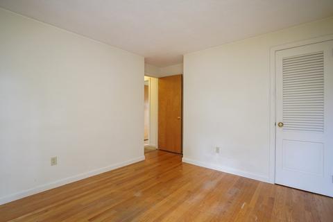 80 Harrow Rd, Springfield, MA 01118 photo 11