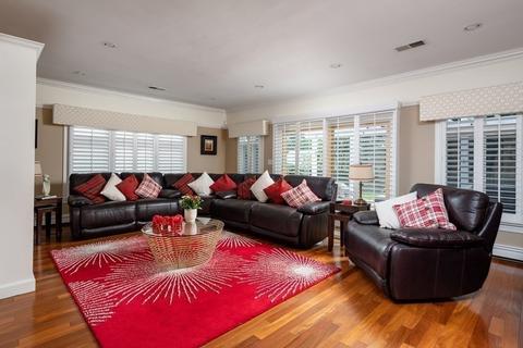 28 Summit Dr, Hingham, MA 02043 photo 9