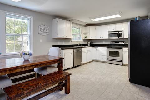 21 Catskill Rd, Bourne, MA 02532 photo 8