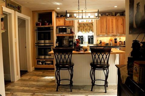 488 Temple St, Whitman, MA 02382 photo 5