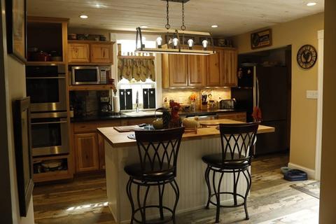 488 Temple St, Whitman, MA 02382 photo 4