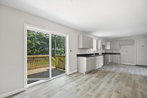 9 Montello St, Worcester, MA 01603 photo 6