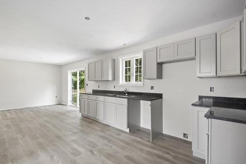 9 Montello St, Worcester, MA 01603 photo 8