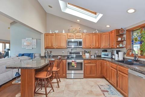39 Point Pleasant Rd, Webster, MA 01570 photo 4