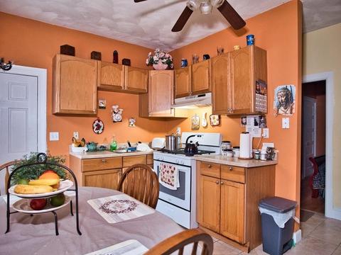 539 Warren St, Fall River, MA 02721 photo 4