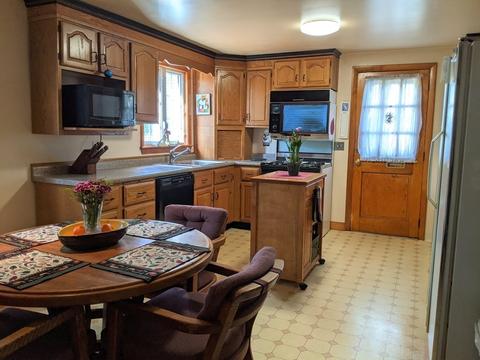 110 Hale St, Beverly, MA 01915 photo 3