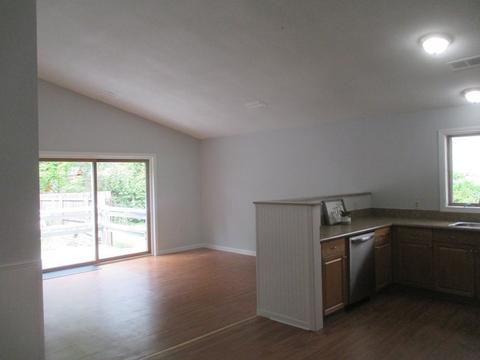 70 Savoy Ave, Springfield, MA 01104 photo 12