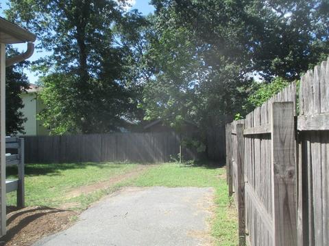 70 Savoy Ave, Springfield, MA 01104 photo 5