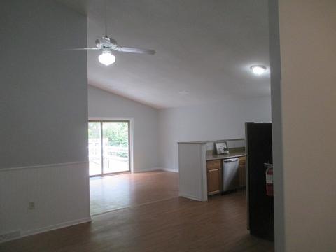70 Savoy Ave, Springfield, MA 01104 photo 11