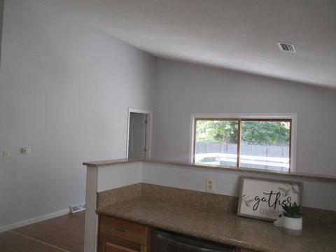 70 Savoy Ave, Springfield, MA 01104 photo 15