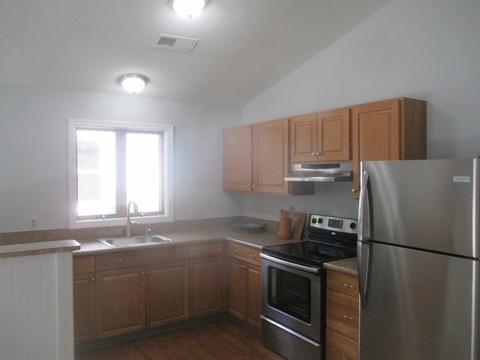 70 Savoy Ave, Springfield, MA 01104 photo 14