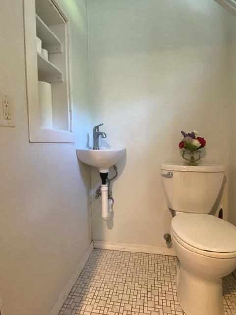 703 Meridian St, Fall River, MA 02720 photo 30