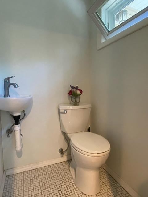 703 Meridian St, Fall River, MA 02720 photo 31