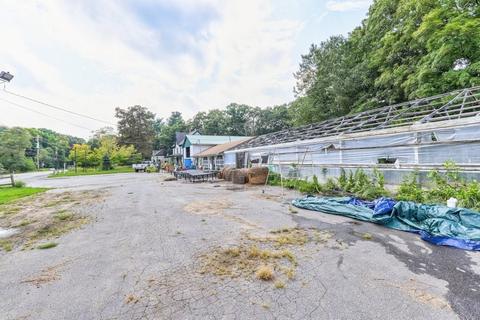 256 Central St, Berlin, MA 01503 photo 4