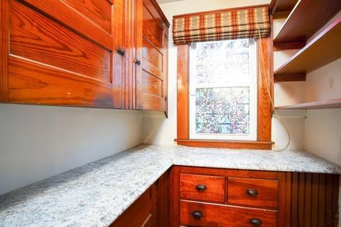 25 Meredith St, Springfield, MA 01108 photo 12