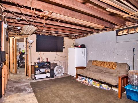 35 Alfred St, Fall River, MA 02721 photo 42