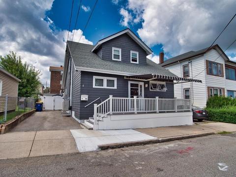 35 Alfred St, Fall River, MA 02721 photo 2