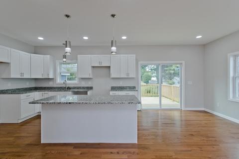 90 Arnold Ave, Springfield, MA 01119 photo 6