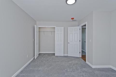 90 Arnold Ave, Springfield, MA 01119 photo 9