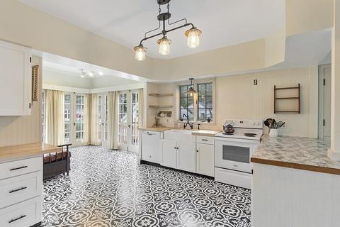 111 Cherry St, Gardner, MA 01440 photo 8