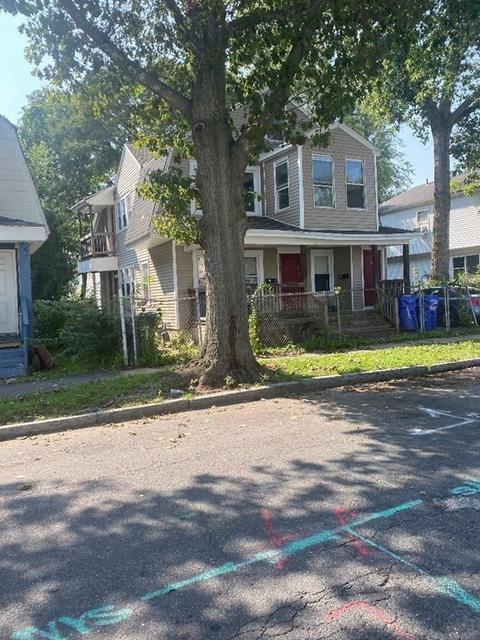 60 Suffolk St, Springfield, MA 01109 photo 2