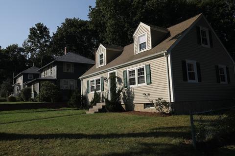 19 Spear Ave, Walpole, MA 02081 photo 2