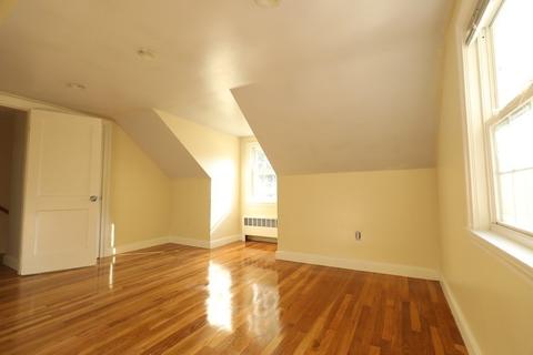 19 Spear Ave, Walpole, MA 02081 photo 11