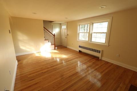 19 Spear Ave, Walpole, MA 02081 photo 4