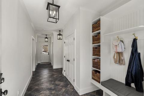 8 Great Plain Ave, Wellesley, MA 02482 photo 9
