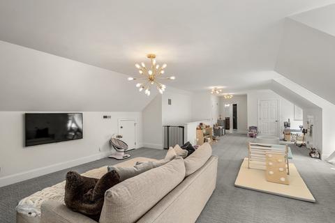 8 Great Plain Ave, Wellesley, MA 02482 photo 33