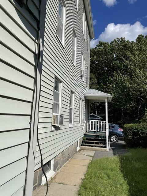 90 Stanton St, Worcester, MA 01605 photo 5