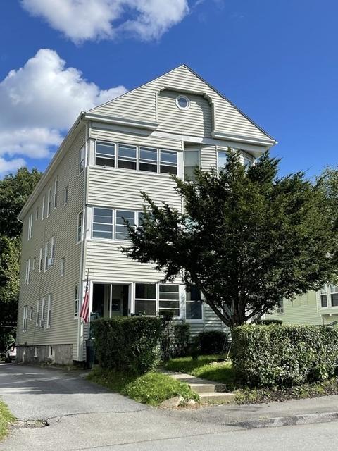 90 Stanton St, Worcester, MA 01605 photo 1