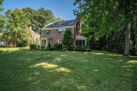 855 Dickinson St, Springfield, MA 01108 photo 2
