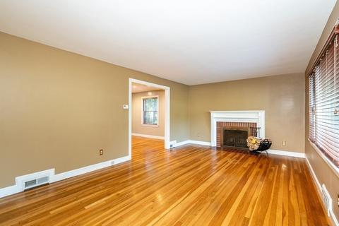 855 Dickinson St, Springfield, MA 01108 photo 8