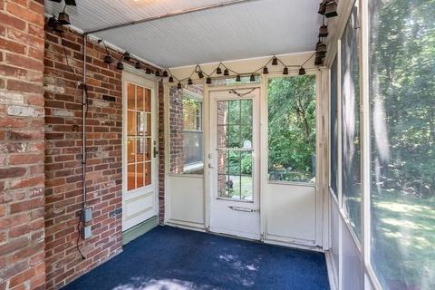 855 Dickinson St, Springfield, MA 01108 photo 17