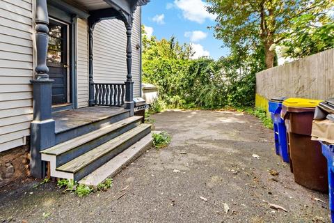 82 Lincoln Ave, Fall River, MA 02720 photo 4