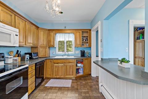 82 Lincoln Ave, Fall River, MA 02720 photo 6