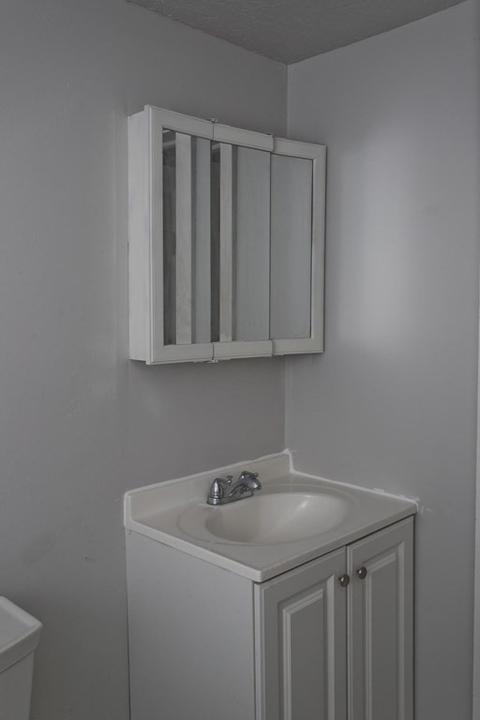 37 Greene St, Springfield, MA 01109 photo 6
